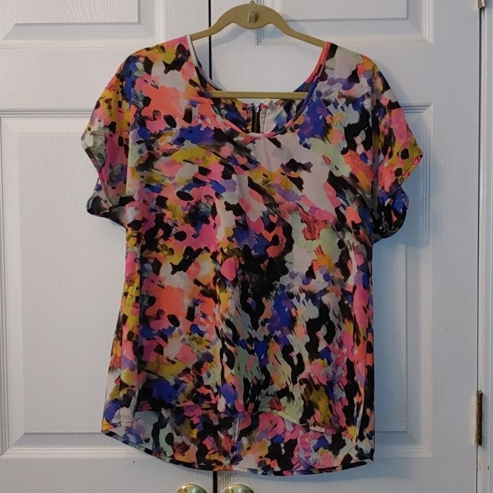Japna hi low printed blouse Sz L EUC